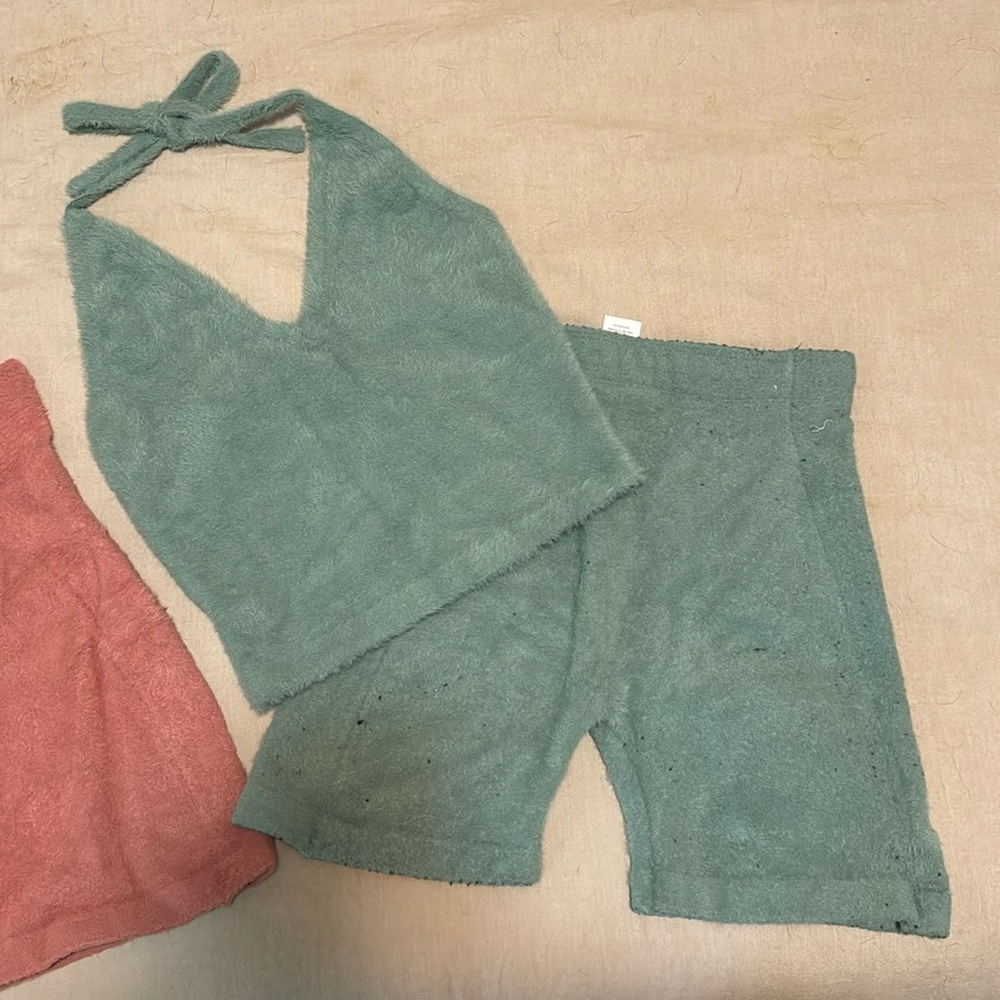Whitney Simmons x Gymshark cozy set + pink bottoms